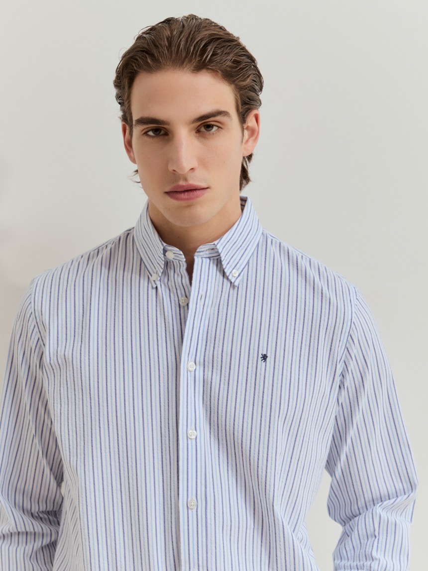 Camisa às riscas em algodão