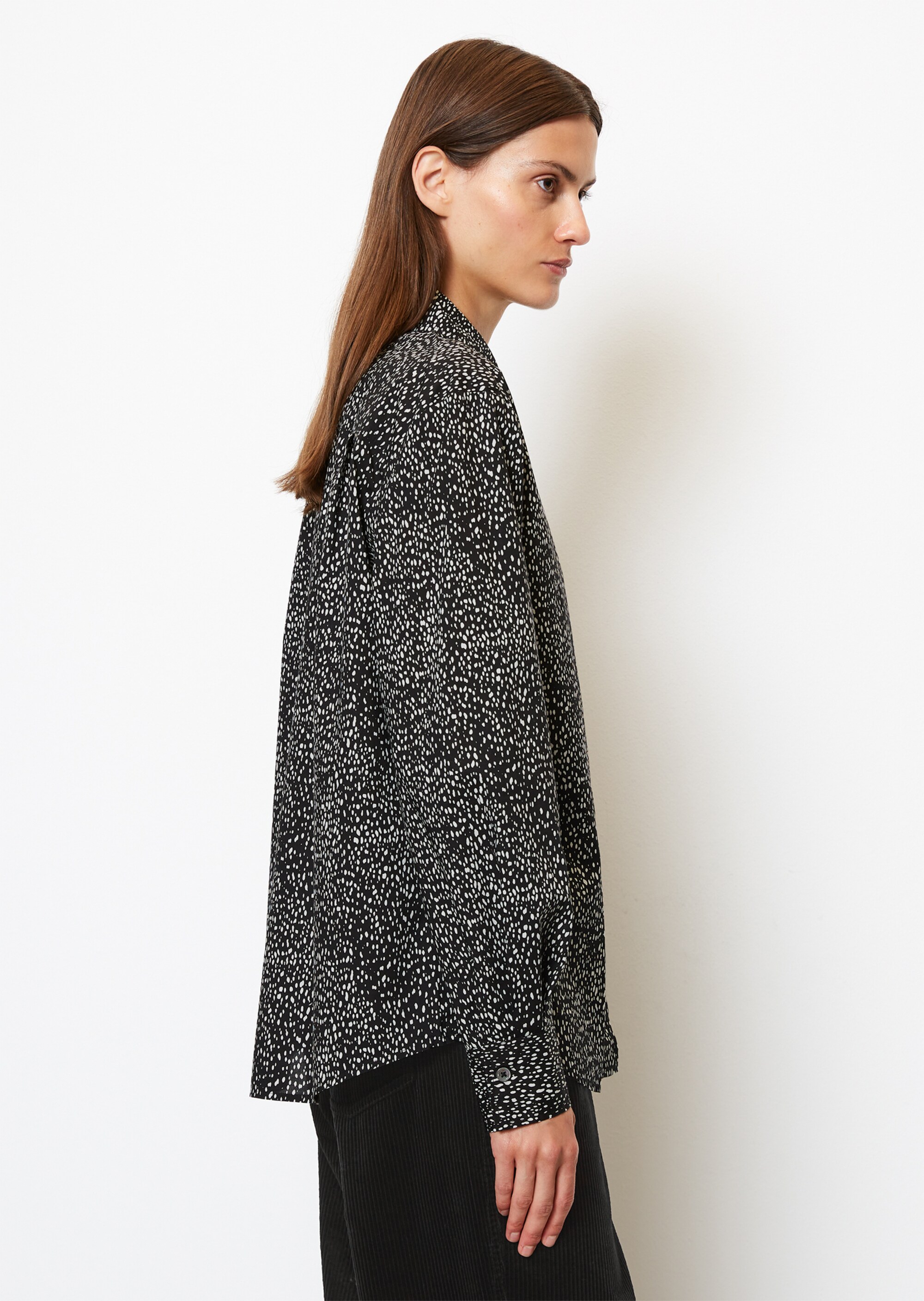 Ausgestellte Bluse mit Allover-Print aus Papertouch-Popeline