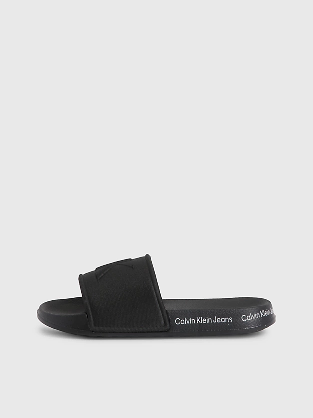 Pantufas infantis com logotipo