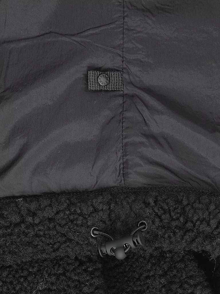 RAINS Jacke in Felloptik KOFU schwarz