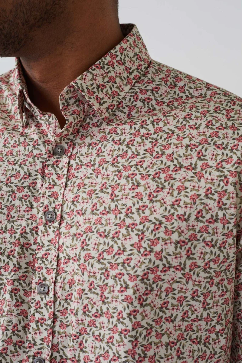 Chemise casual imprimée écru-kaki 