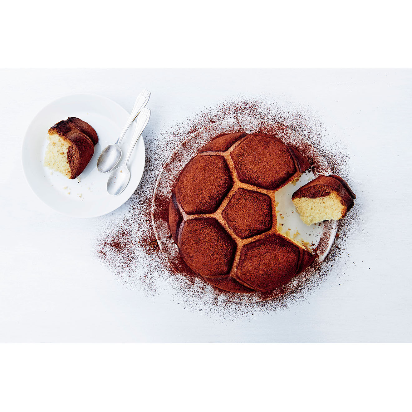 Tupperware Moule à gateaux Football marron - D.27x6 cm