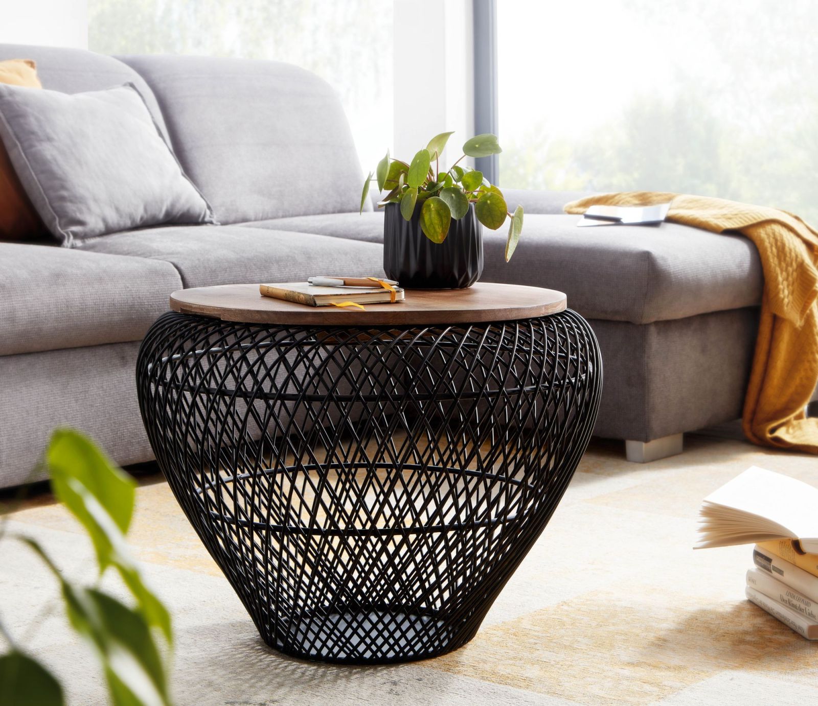 Couchtisch - braun-schwarz matt - Massivholz - 60 cm
