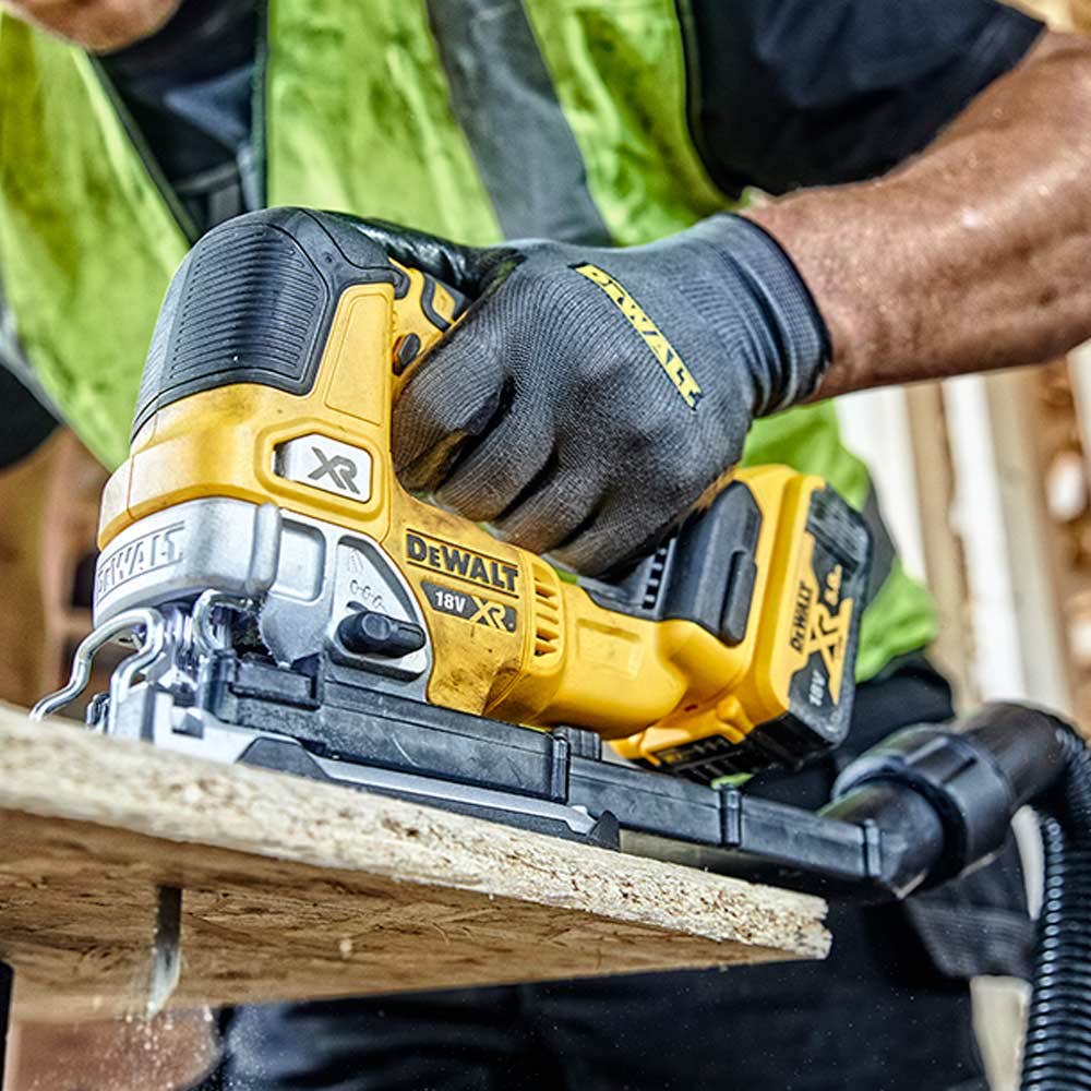 Serra Tico-Tico DEWALT 18V sem Escova com Alça Superior - Modelo DCS334N-XJ