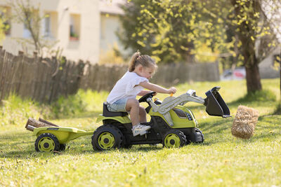 Smoby  Maks Farmer Traktor + Tilhenger