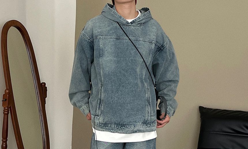 DragonRoad - Gewassen denim hoodie met lange mouwen