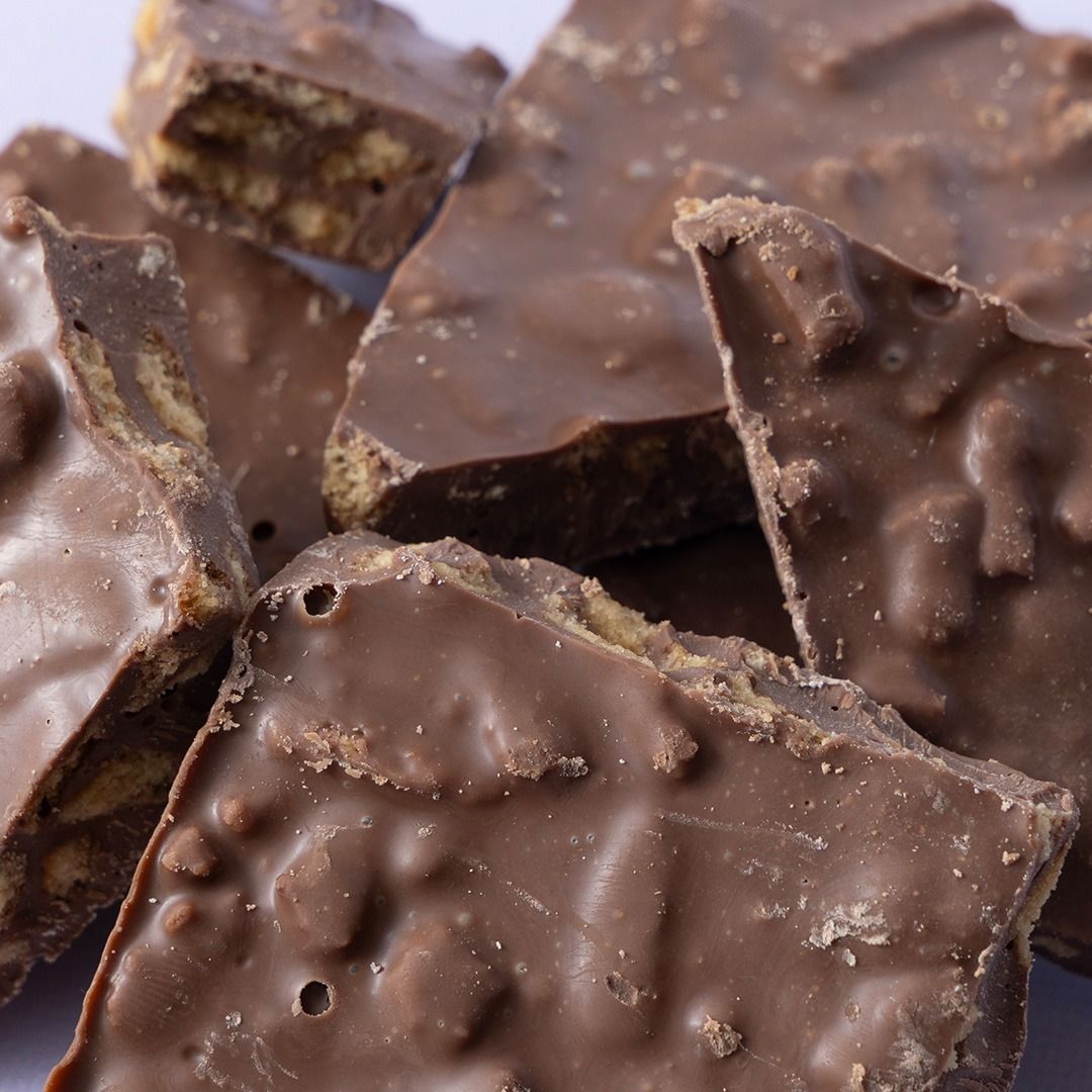 Chocolade stroopwafel breekplaat melk brokken