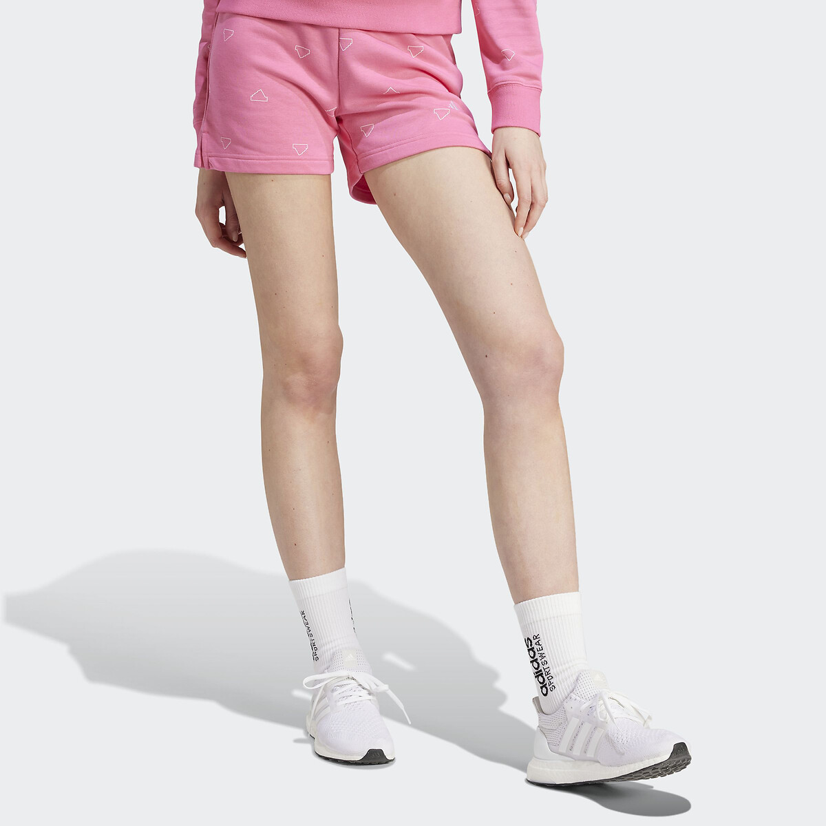 ADIDAS ROUPAS ESPORTIVAS<br>Shorts Essentials Monogram Graphic FT