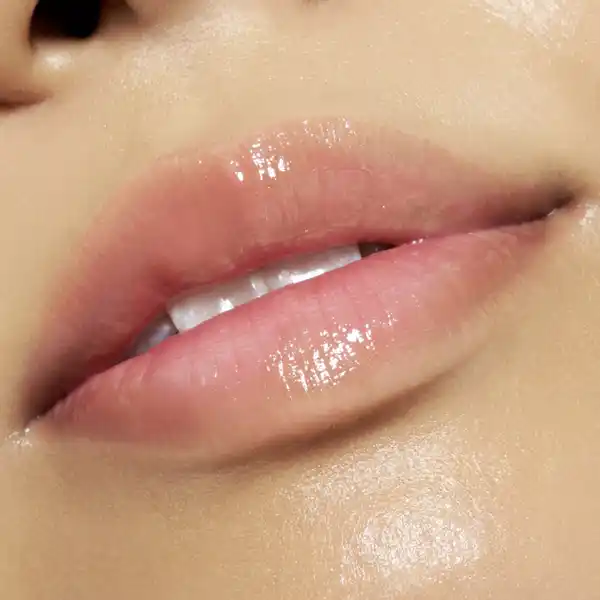 Melt & Shine Juicy Lip Balm 050 Resting Beach Face