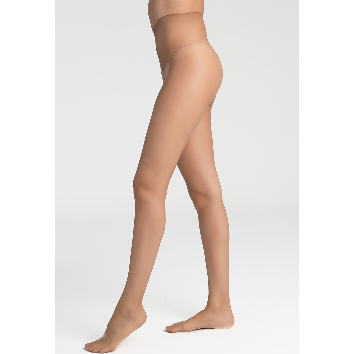 Meia-calça DIM com tonalidade 17 deniers