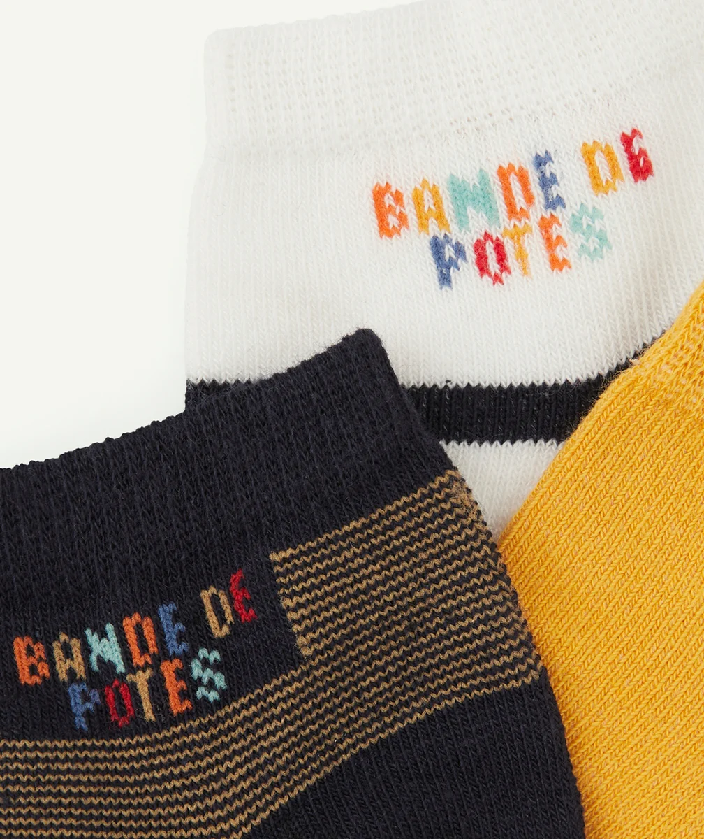 LOT DE 3 SOCQUETTES GARÇON AVEC RAYURES ET UNI JAUNE