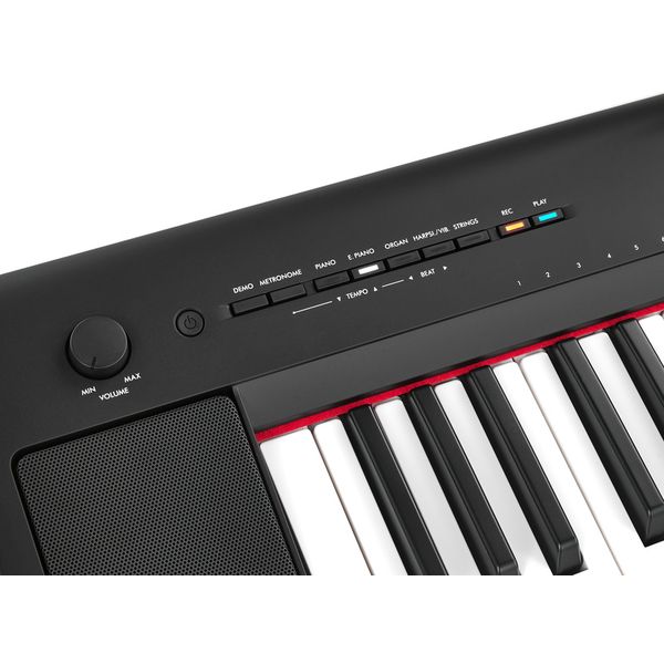 Yamaha NP-35 Piaggero Black Set