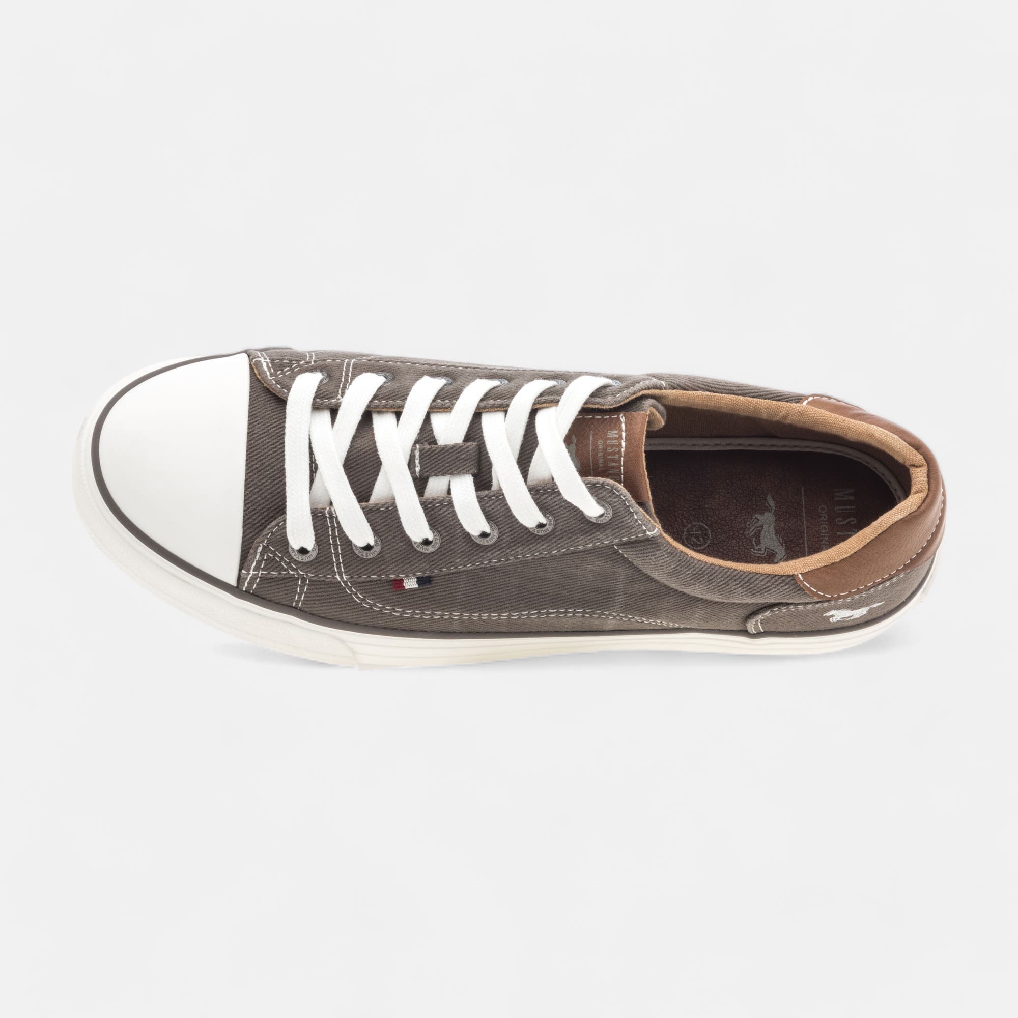 Chaussures en toile Homme gris