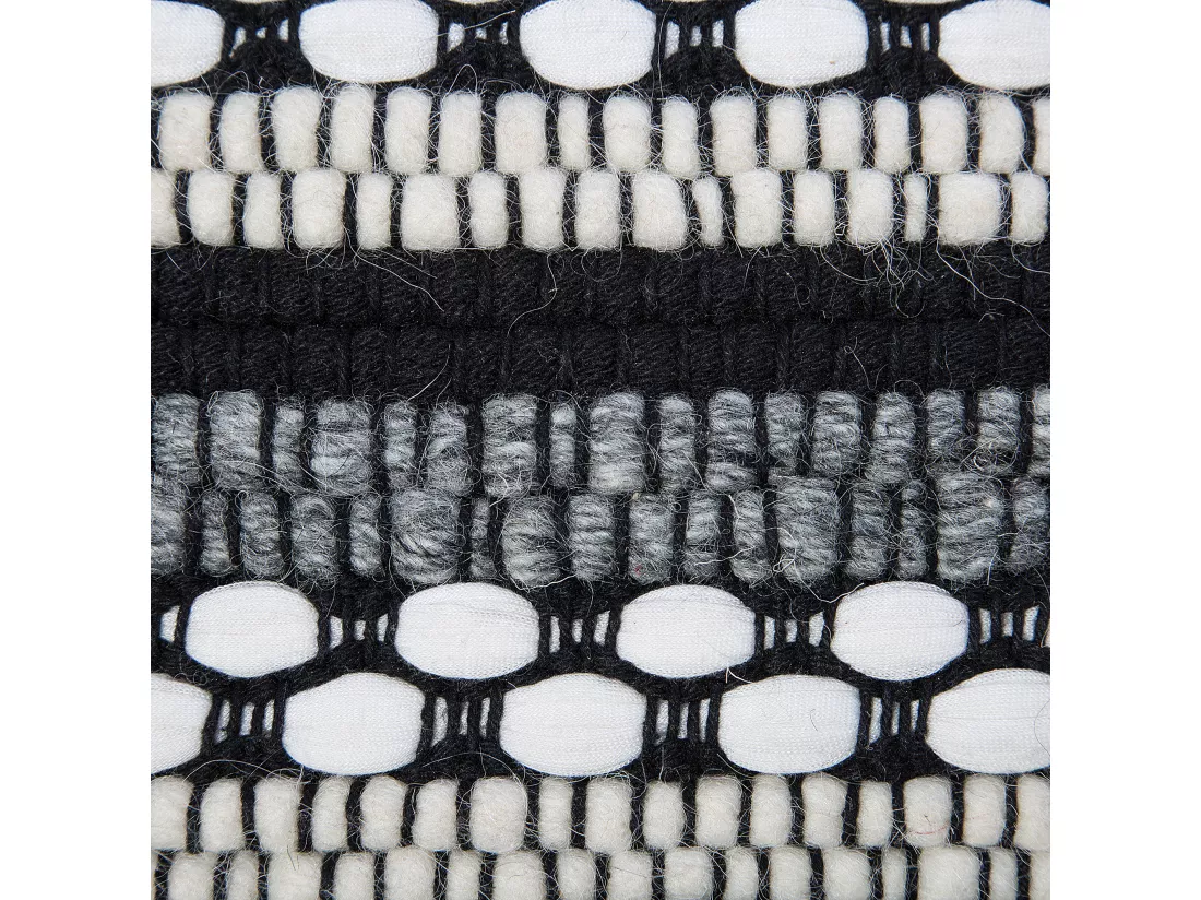Pouf en laine et coton noir et blanc 41 x 41 cm GUNTUR