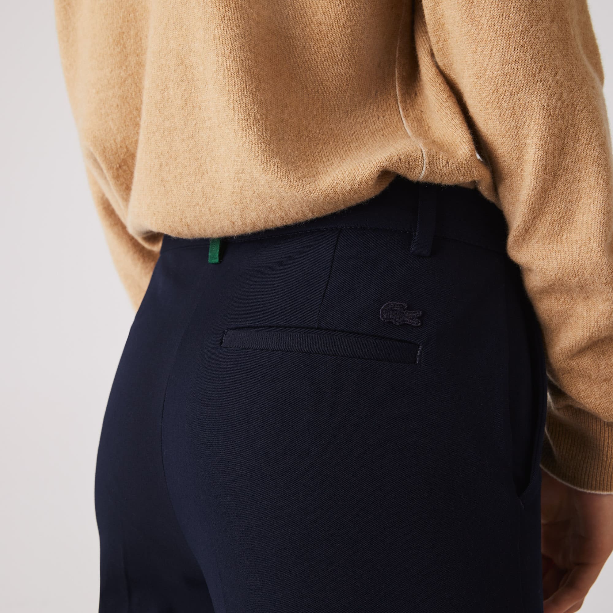 Pantalon chino slim fit en coton stretch Pantalons & Shorts - Bleu - Lacoste - Femme