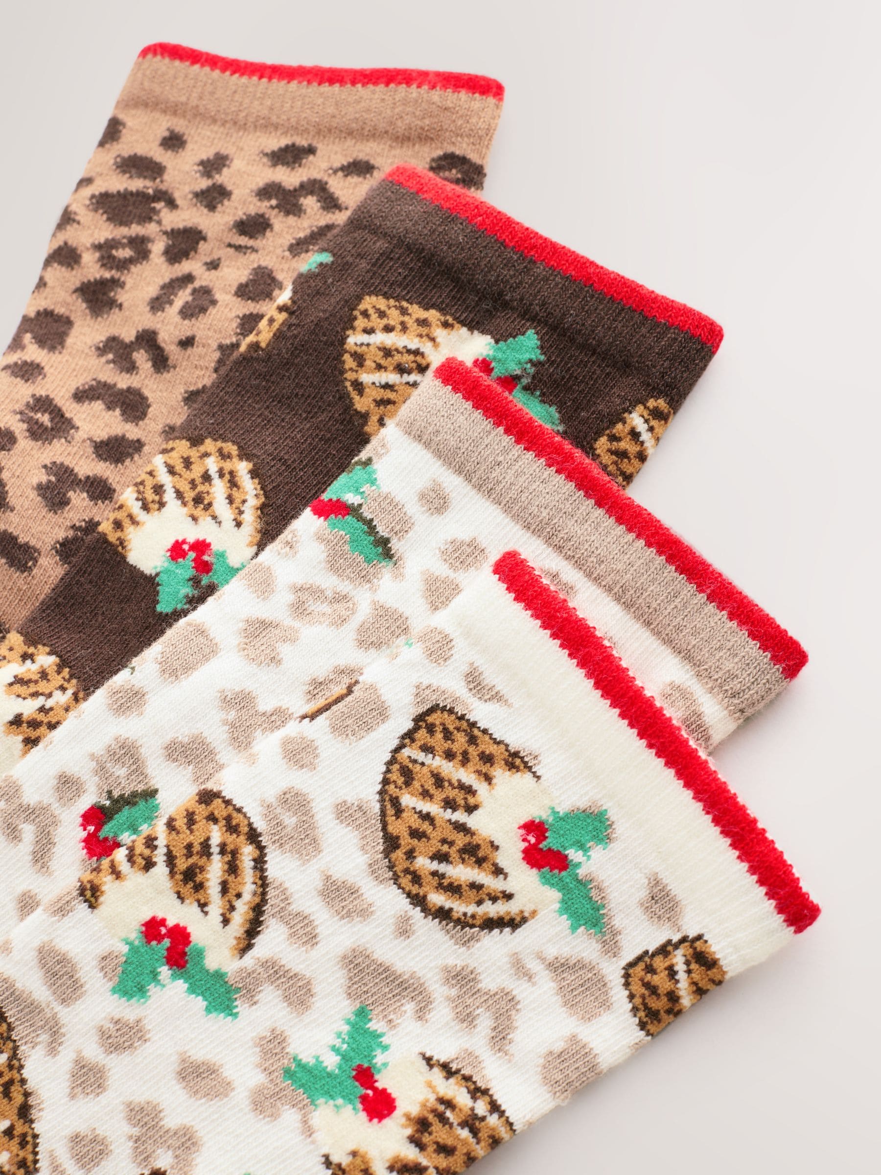 Kerstpudding met luipaardprint - Set van 4 paar enkelsokken