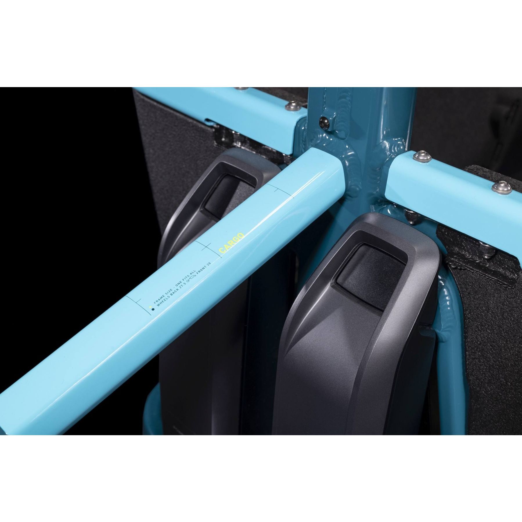 Cube Cargo Hybrid 2025