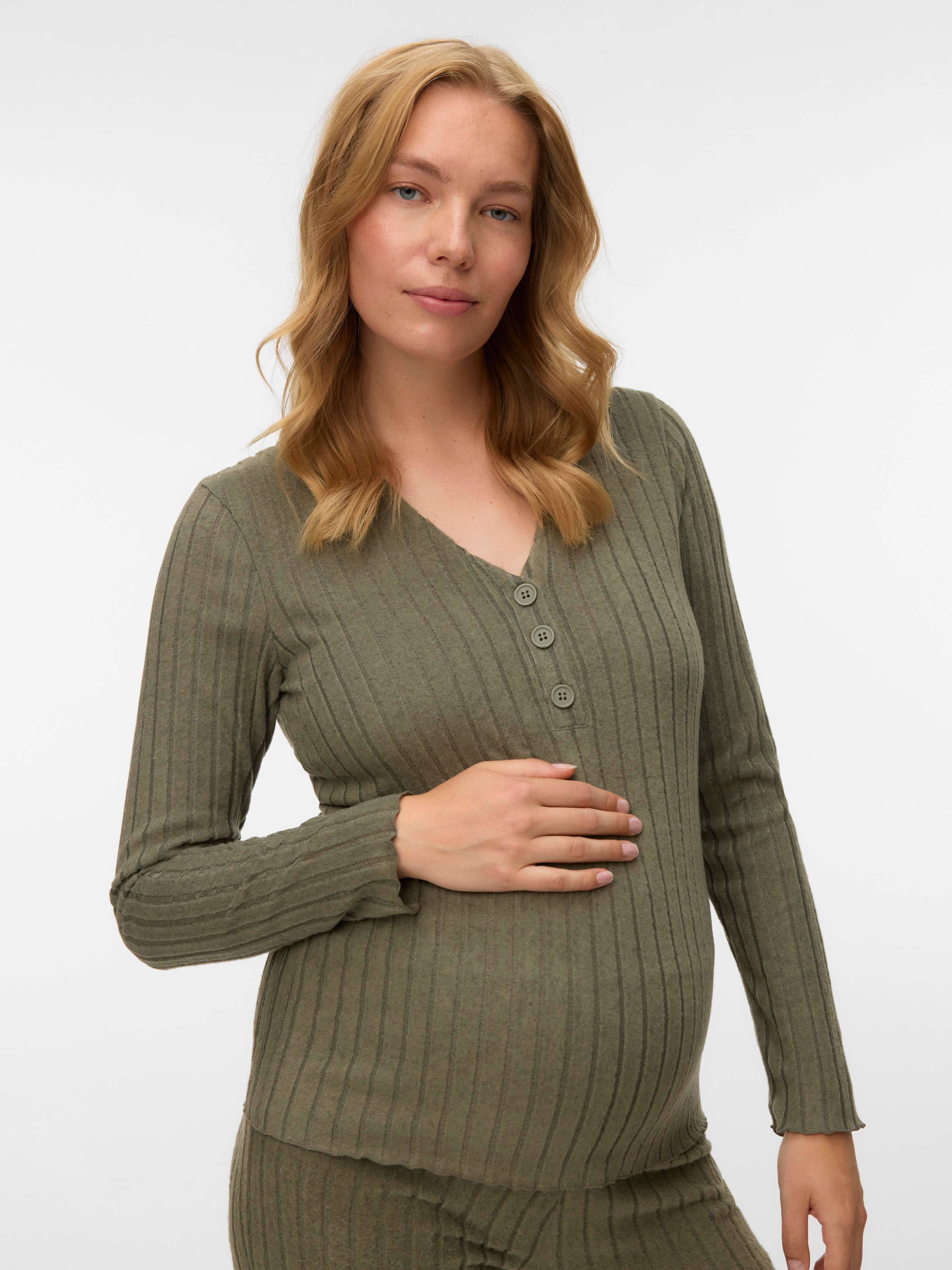 Mamalicious V-Shirt »MLFELIZIA LIA LS JRS TOP 2F NOOS«, in Rippenoptik