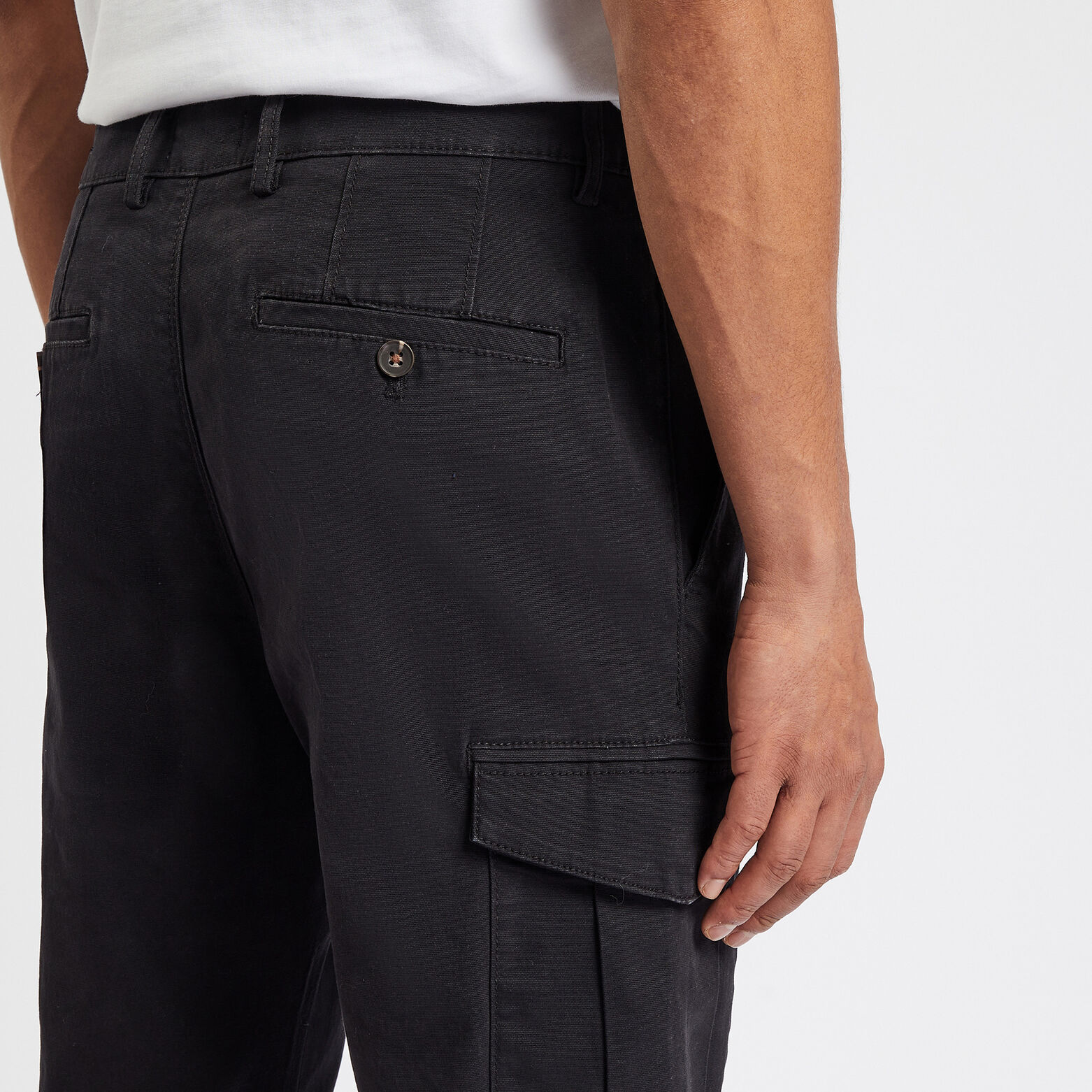 Pantalon cargo droit poches côtés Noir