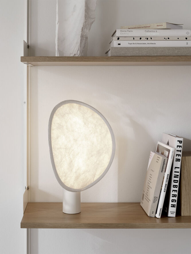 New Works Tense Table Lamp, Portable, Black Hvid