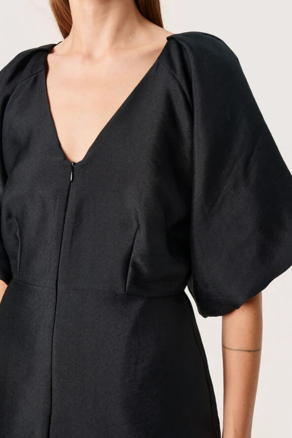Soaked in Luxury SLJacinta Dress Black