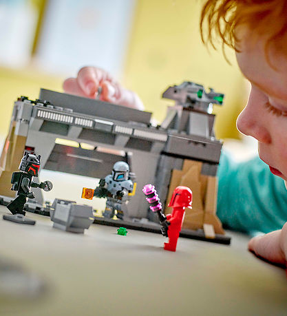 LEGO? Star Wars - Paz VizSlå Og Moff Gideons Kamp 75386 - 289 De