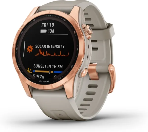 [OUTLET] - Garmin fenix 7S Solar - 42 mm - roseguld - sportsur med bånd - silikone - lyst sand - håndledsstørrelse: 108-182 mm - display 1.2