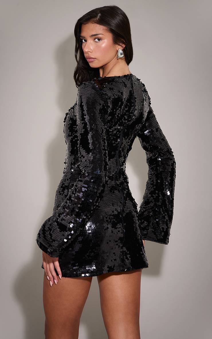 Noir Robe Droite À Encolure Bateau Ornée De Sequins