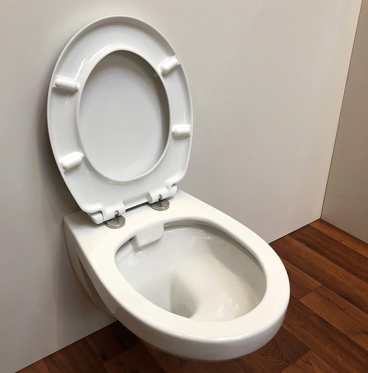Kattentoiletzitting met soft-close mechanisme, afneembaar voor reiniging