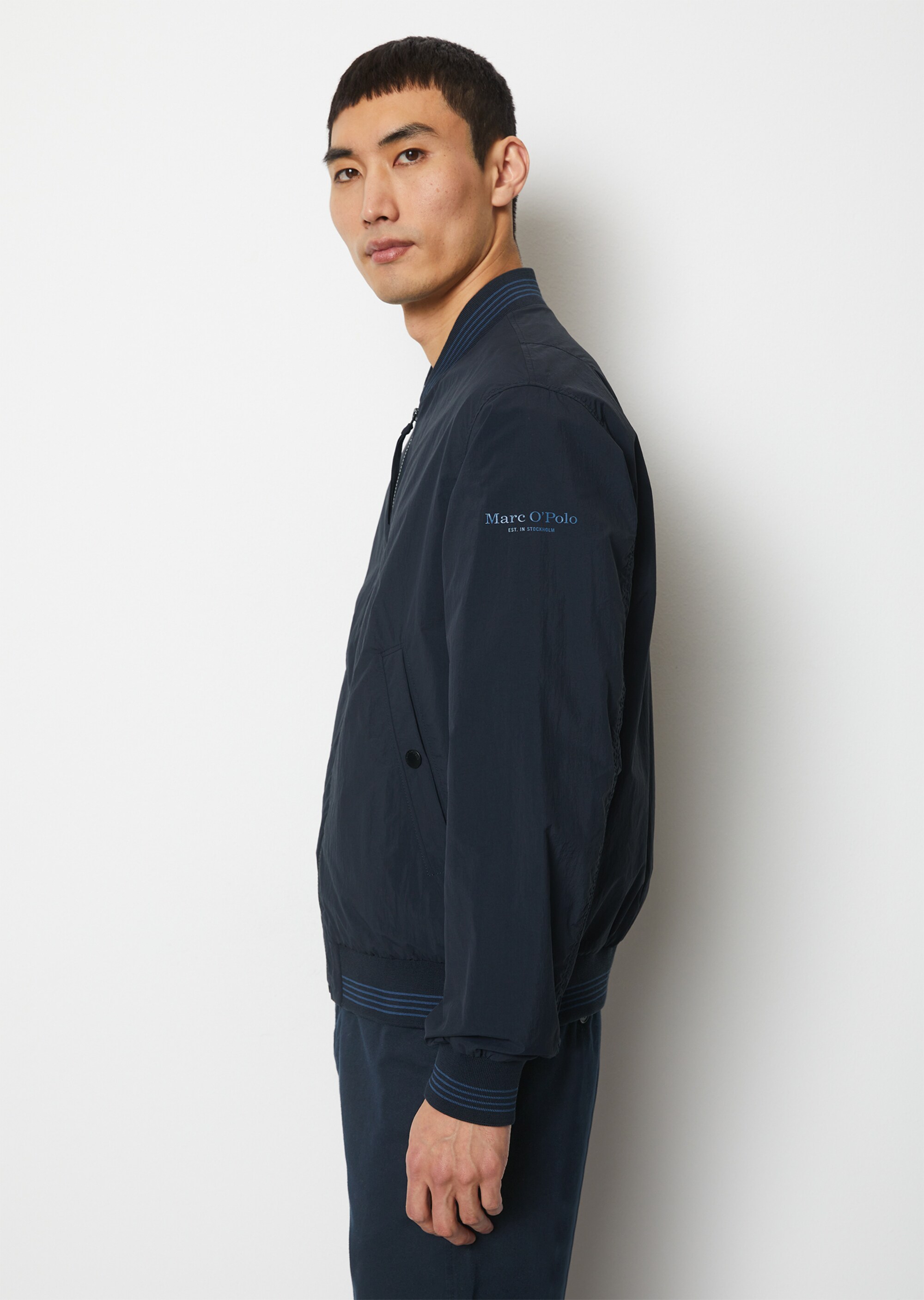 Windjacke regular im Fliegerjacken-Stil