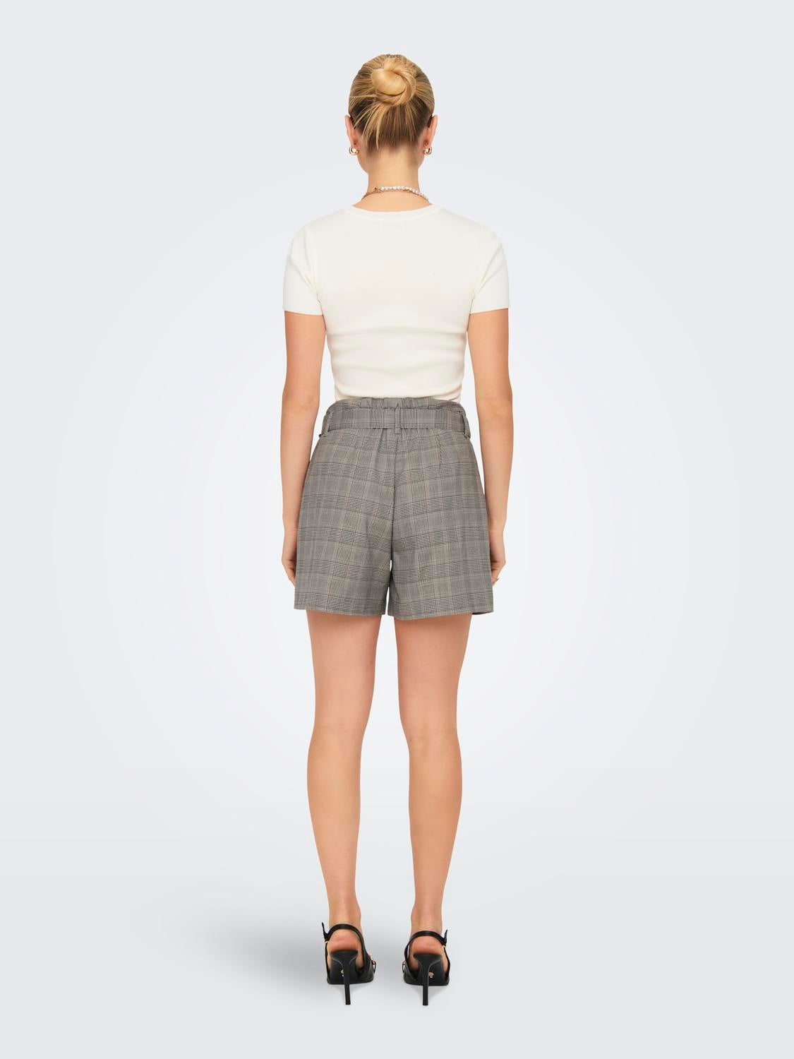 ONLLYRIC Normal geschnitten Shorts Pumice Stone
