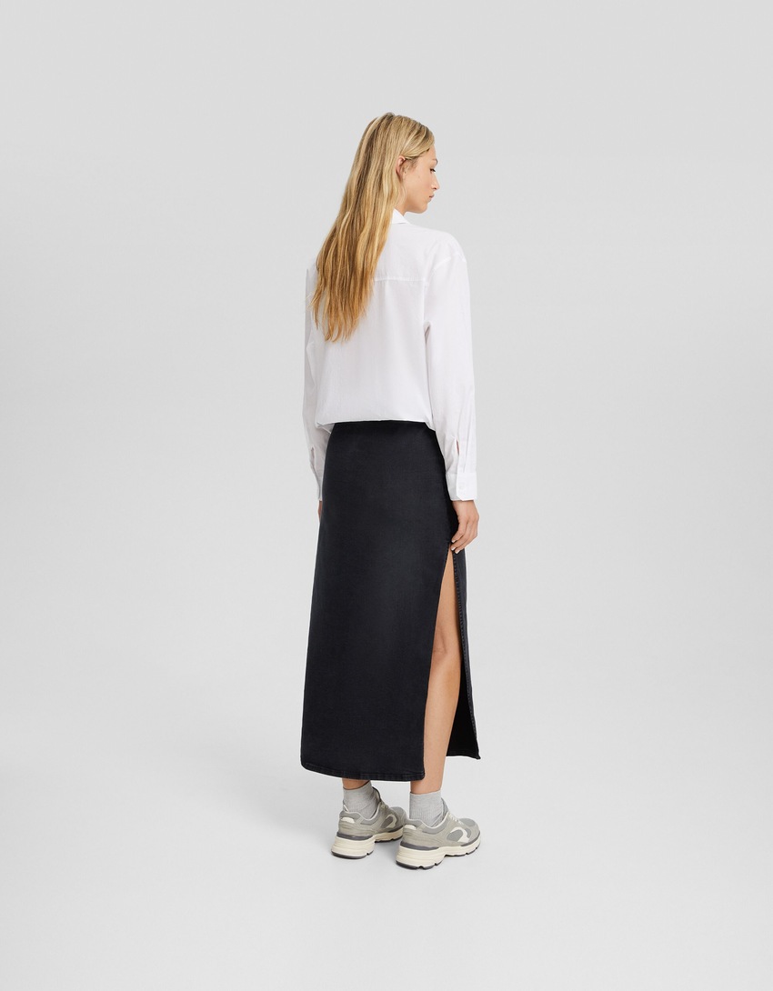 Saia midi confortável em jeans
