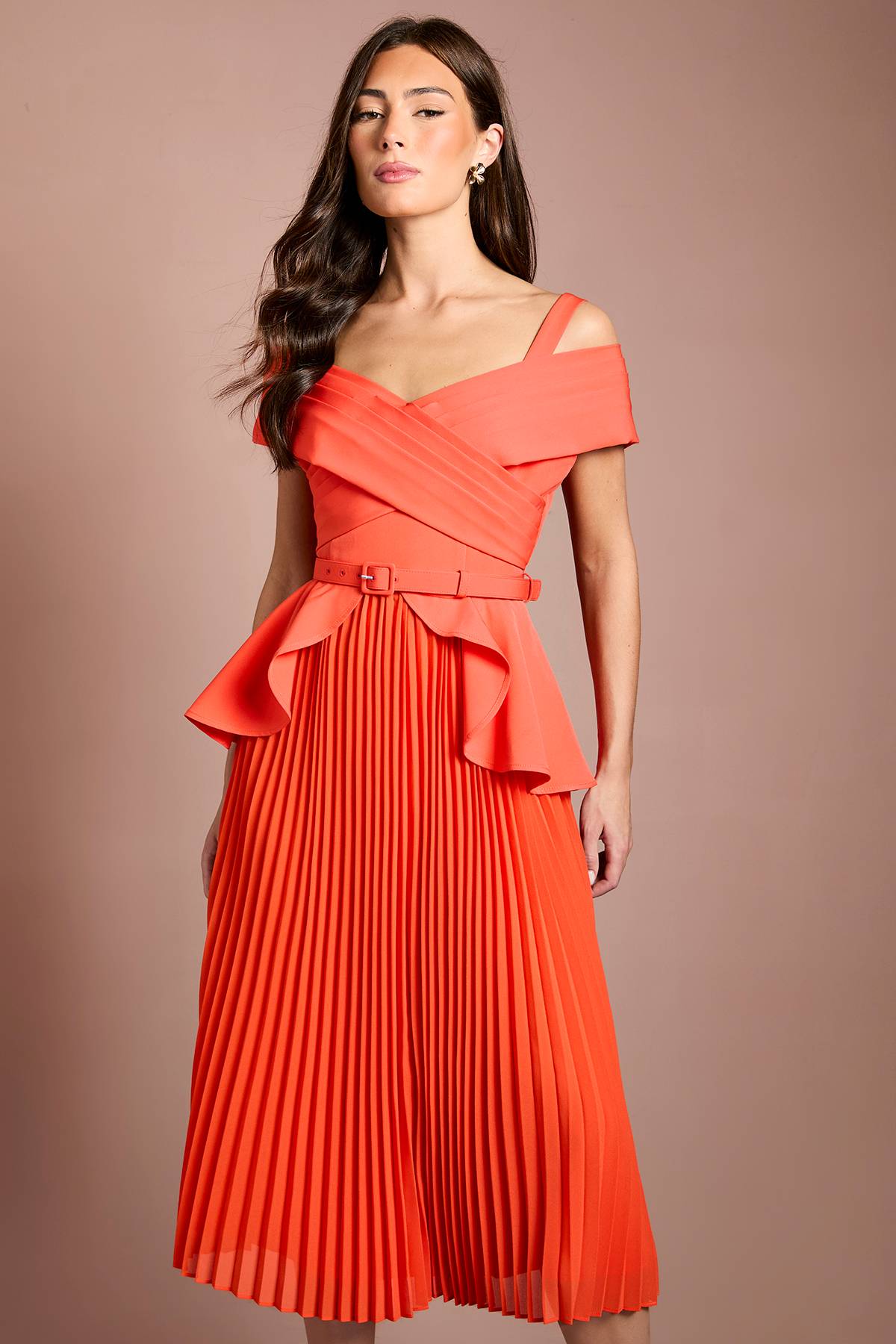 Coast Robe Midi En Crêpe Plissée À Encolure Bardot