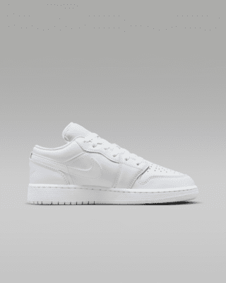 Air Jordan 1 Low Older Kids' Shoes