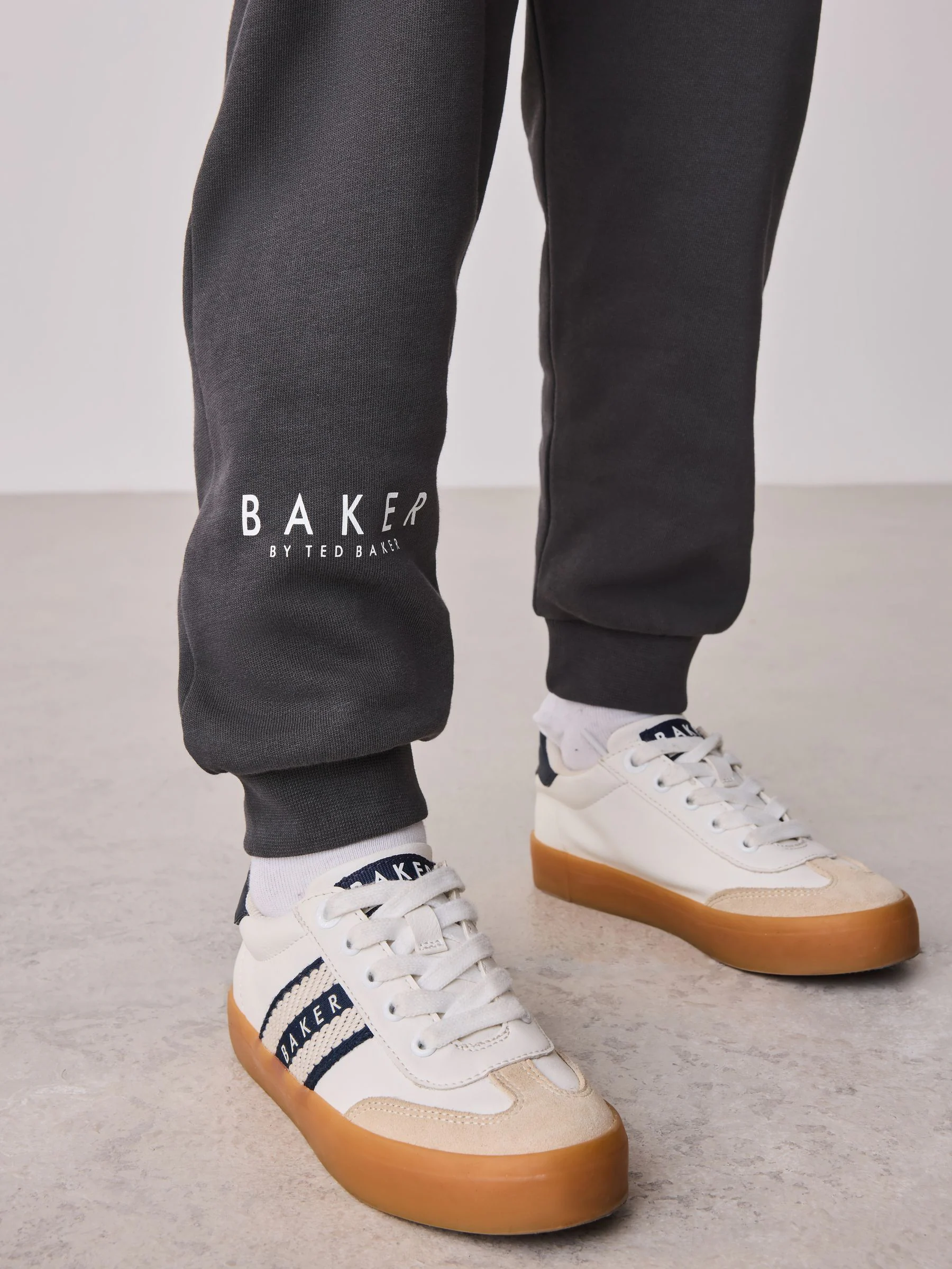 Rood - Baker by Ted Baker - Set van oversized sweatshirt en joggingbroek met print