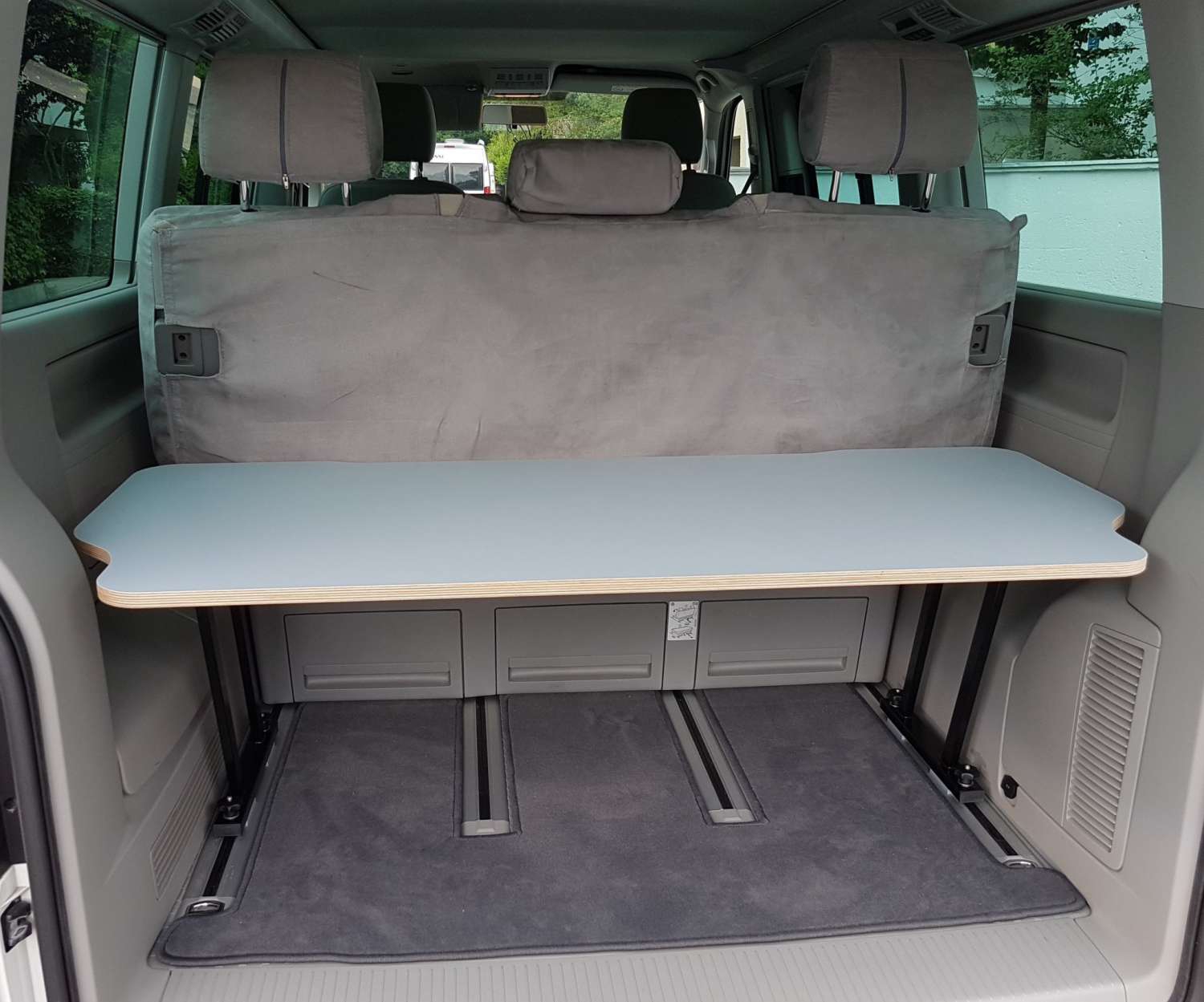 BusBoxx Konsole klappbar Gasdruckdämpfer T5 / T6 Multiflexboard