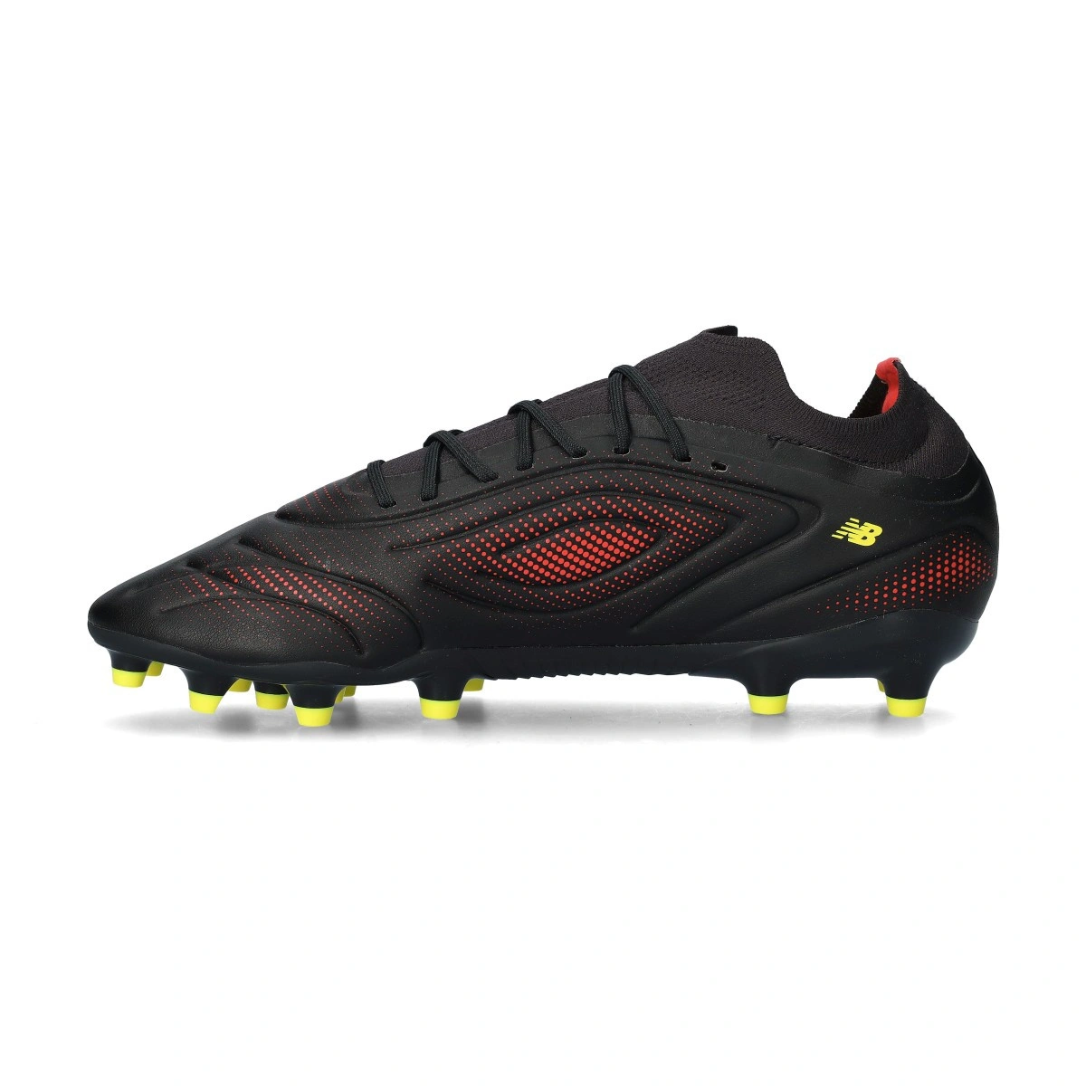 Chuteira New Balance Tekela Team Low Laced MG V5
