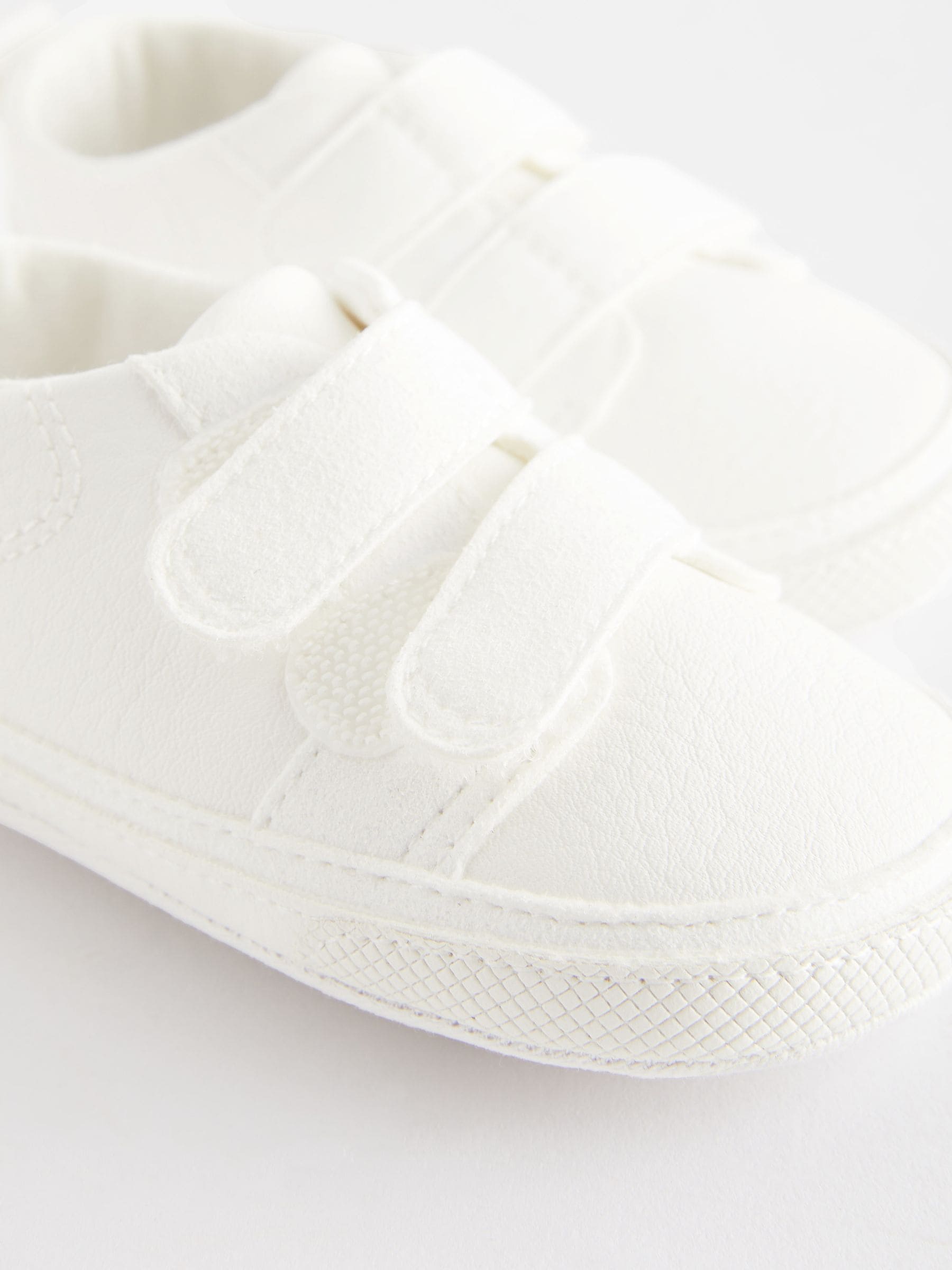 Wit - Babysneakers met twee bandjes (0-24 mnd)