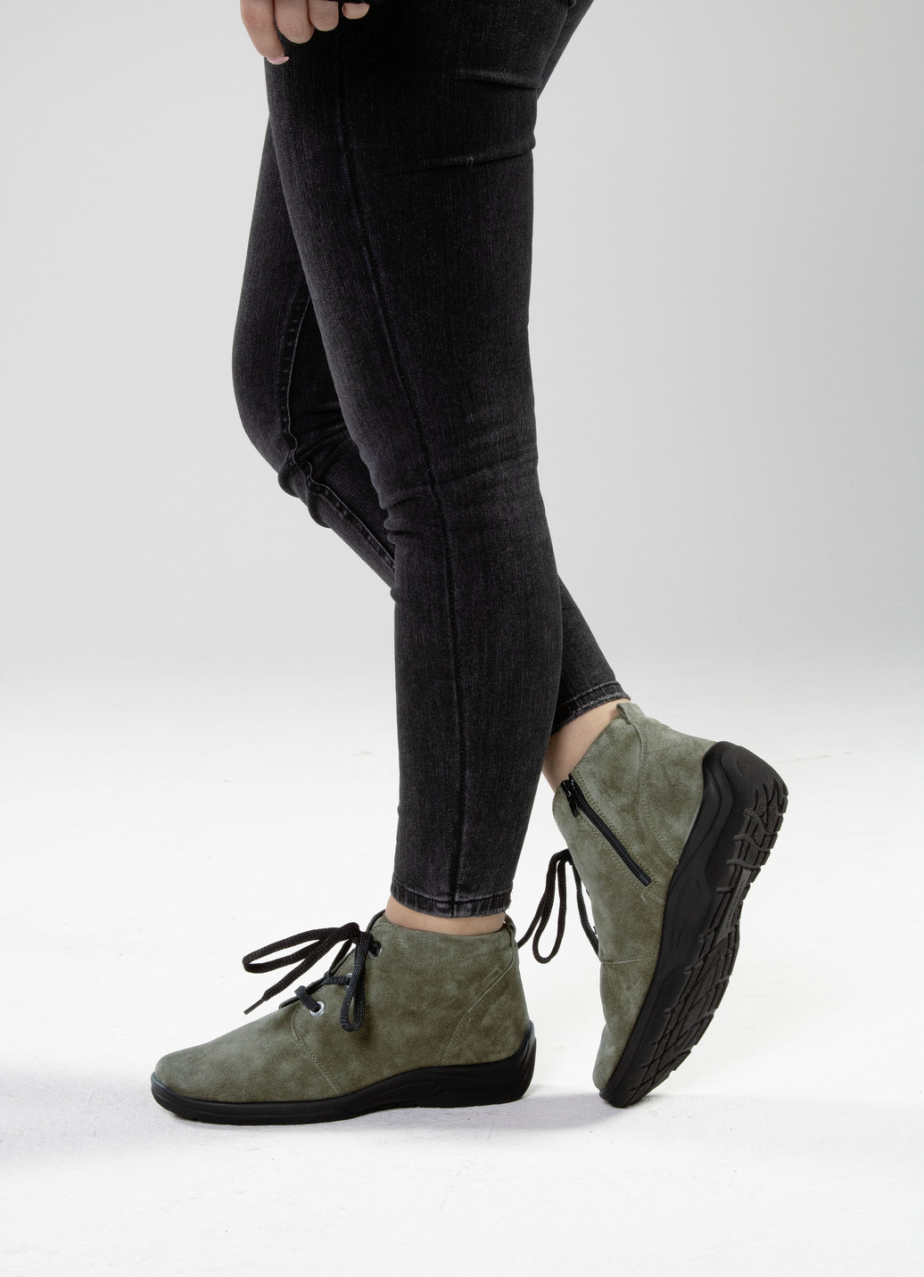 Waldläufer Schnür-Bootie aus weichem Veloursleder