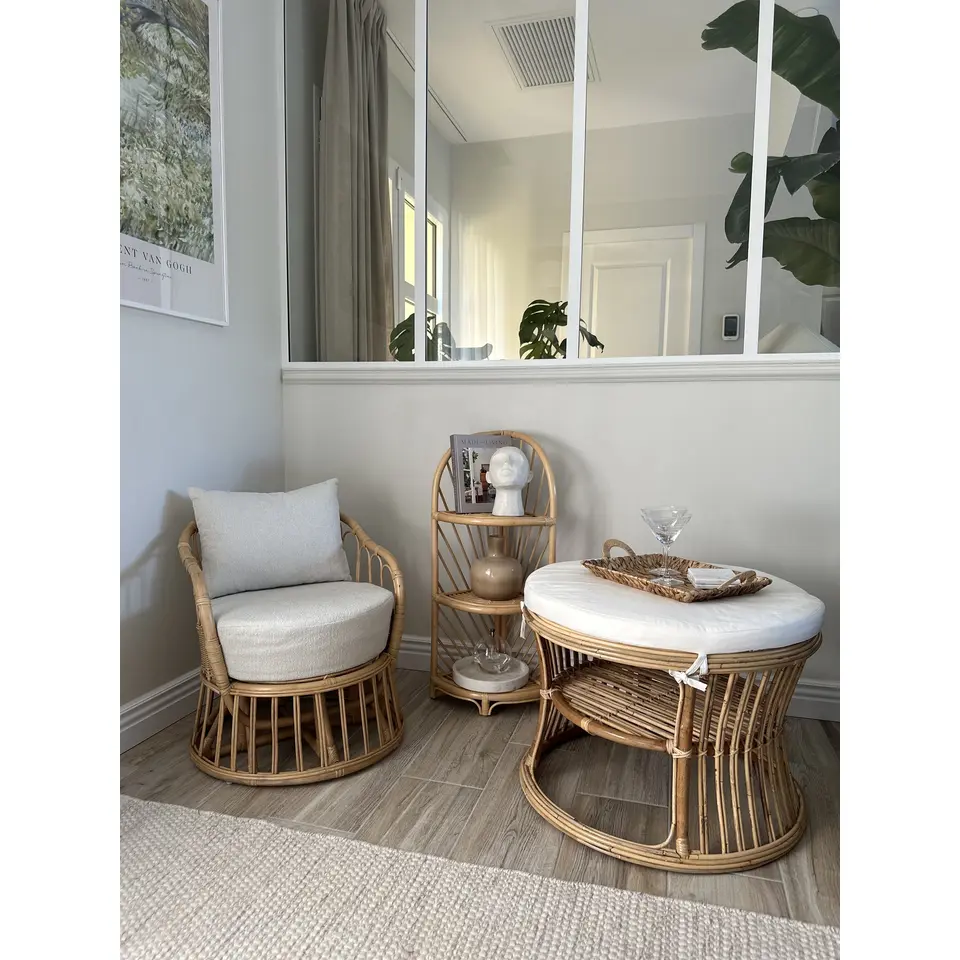 Pouf in beige van rotan