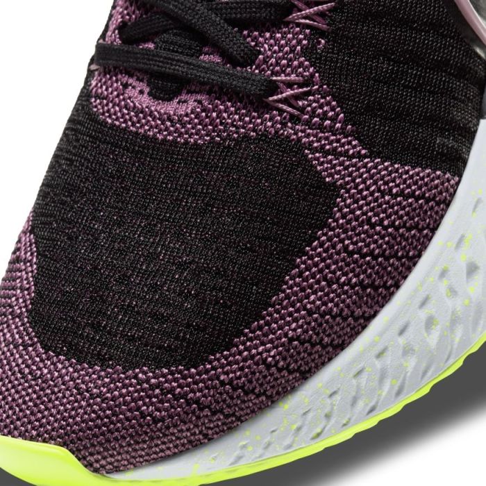 Nike Dame Løbesko React Infinity Run Flyknit 2