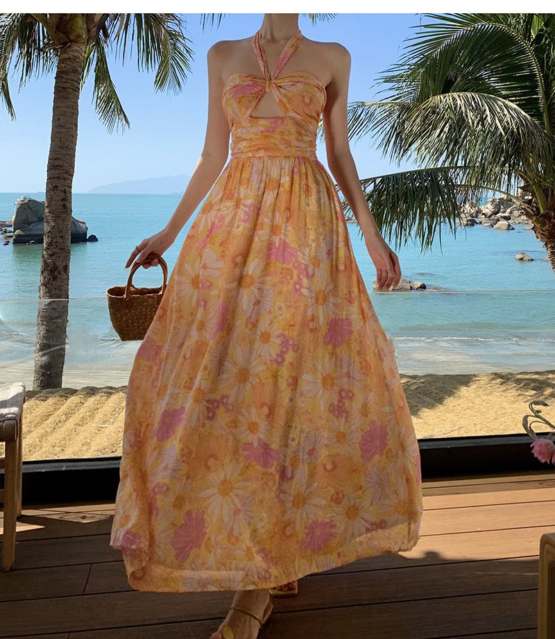 Egsy - Halterhals maxi-zonjurk met bloemenprint