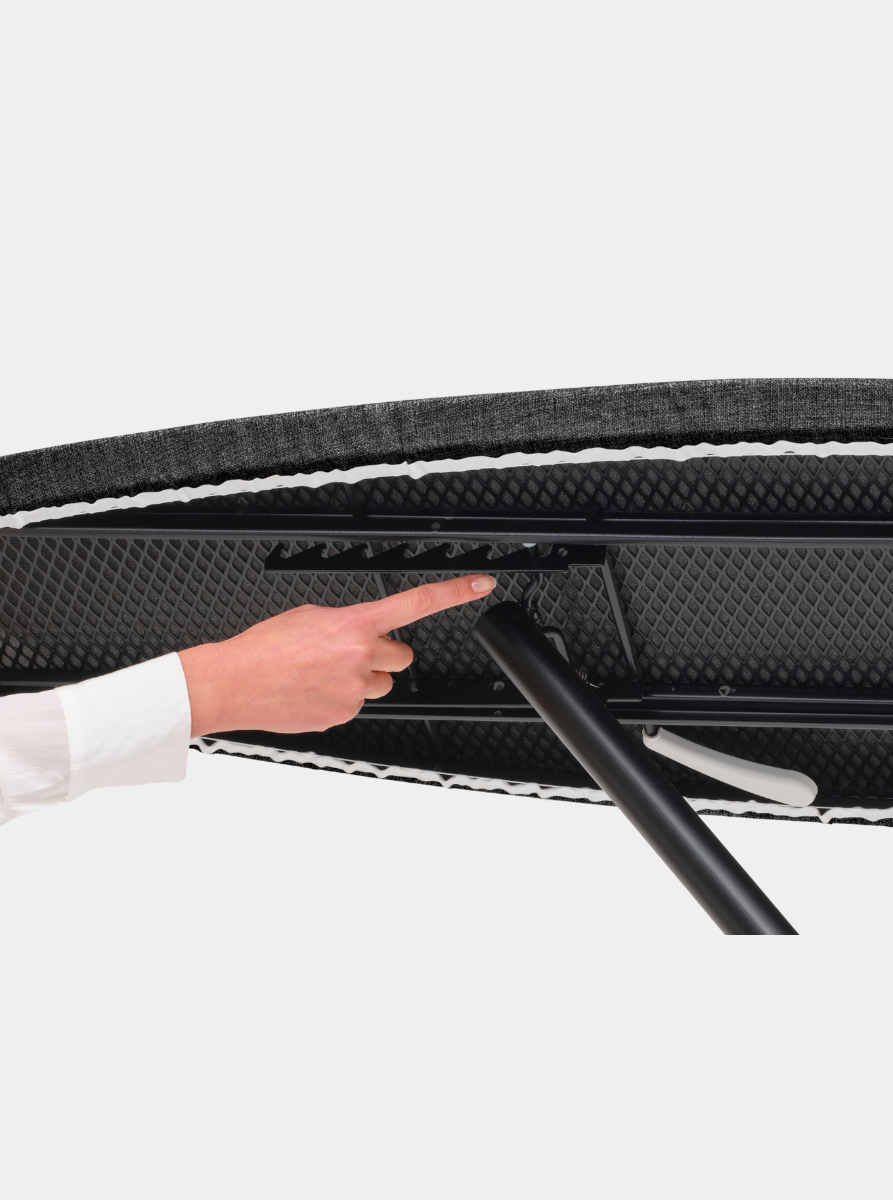 Stoombord en strijkplank D, 135x45 cm, hittebestendige parkeerzone - D