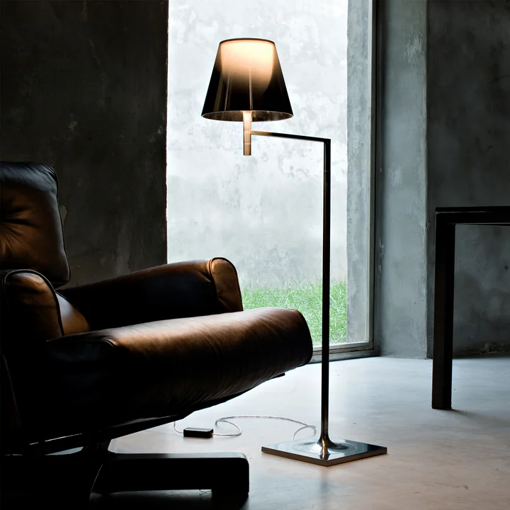 Flos - K Tribe F2 Stehleuchte, indoor, fumée