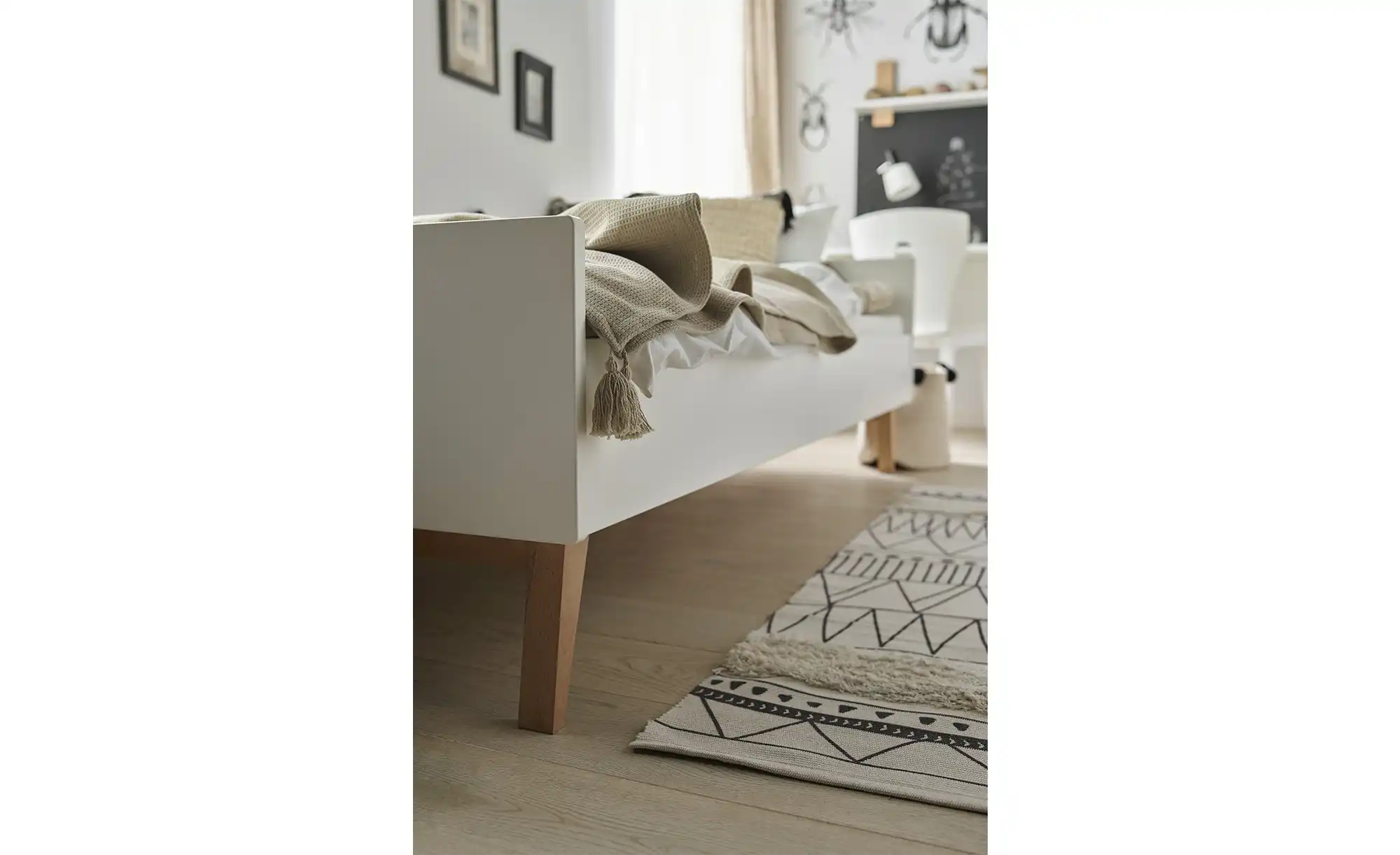 Bett  Swing
