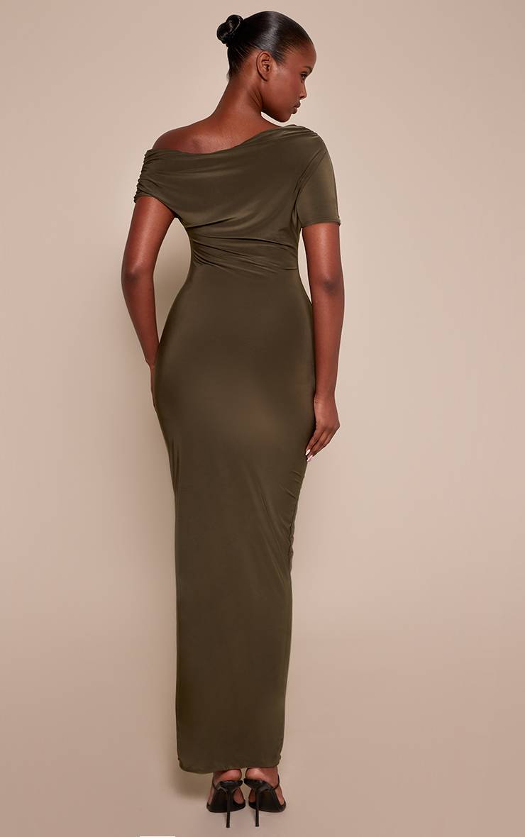 Vert Olive Robe Longue Asymétrique À Manches Froncées En Tissu Soyeux Double Épaisseur