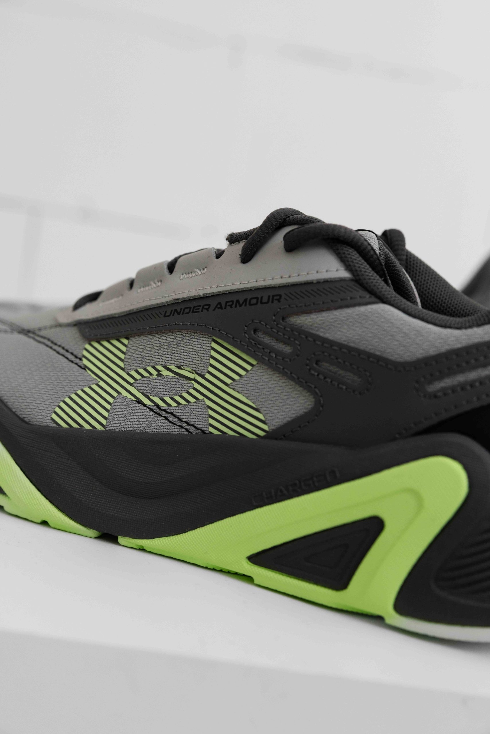 Under Armour Charged Commit TR 5 Sneakers Heren Grijs/Lichtgroen