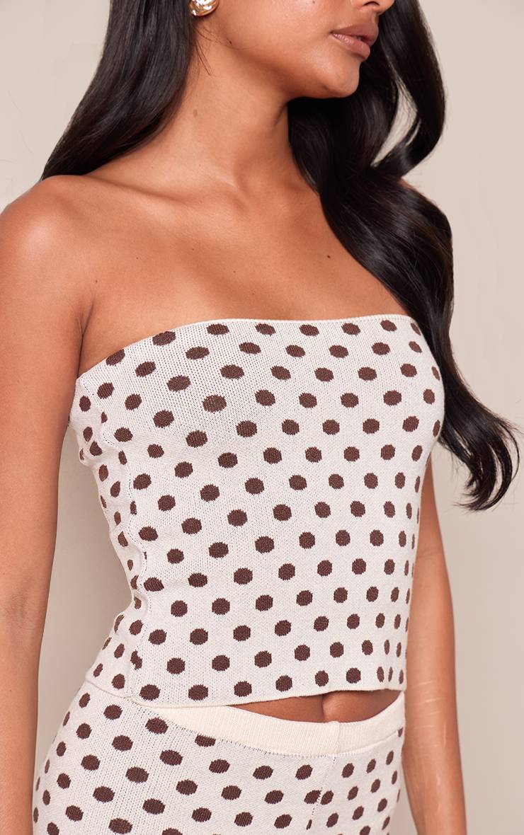 Marron Haut En Maille À Pois Avec Encolure Licou