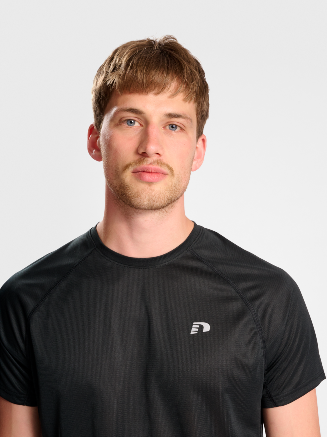 MEN CORE RUNNING T-SHIRT S/S