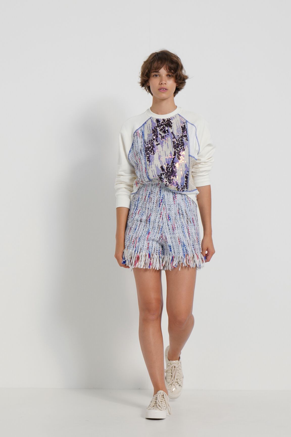 Short en tweed à franges